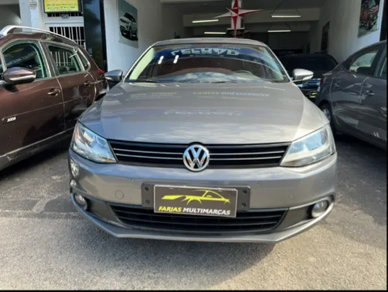 VOLKSWAGEN JETTA 2.0 COMFORTLINE FLEX 4P TIPTRONIC