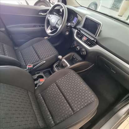 HYUNDAI-HB20-2024