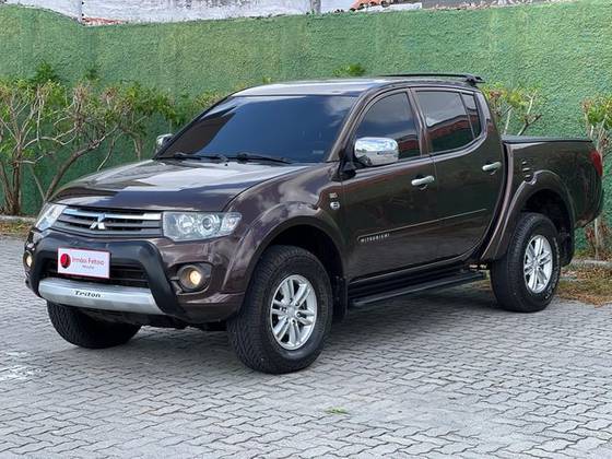 MITSUBISHI L200 TRITON 3.2 HPE 4X4 CD 16V TURBO INTERCOOLER DIESEL 4P AUTOMÁTICO