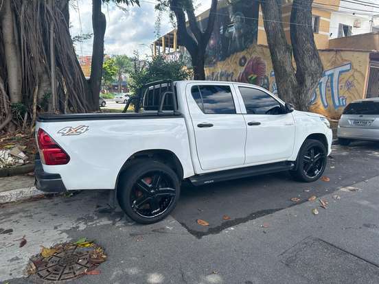 TOYOTA-HILUX-2.8 STD 4X4 CD 16V DIESEL 4P MANUAL TOYOTA-HILUX-2019