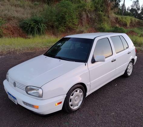 VOLKSWAGEN GOLF 1.8 MI GL 8V GASOLINA 4P MANUAL