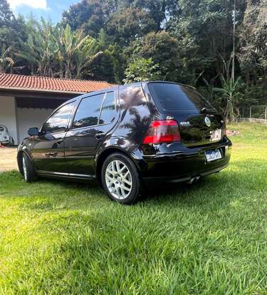 VOLKSWAGEN-GOLF-2002