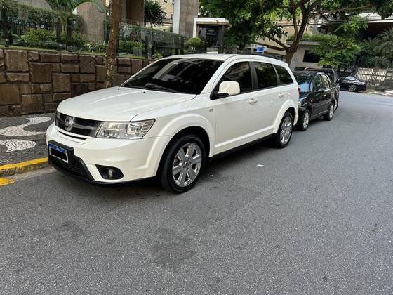 FIAT FREEMONT 2.4 PRECISION 16V GASOLINA 4P AUTOMÁTICO
