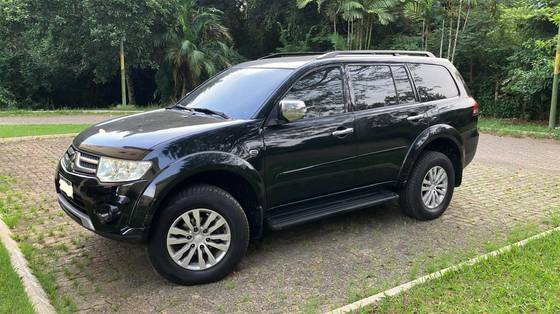 MITSUBISHI PAJERO 3.2 HPE 4X4 7 LUGARES 16V TURBO INTERCOOLER DIESEL 4P AUTOMÁTICO