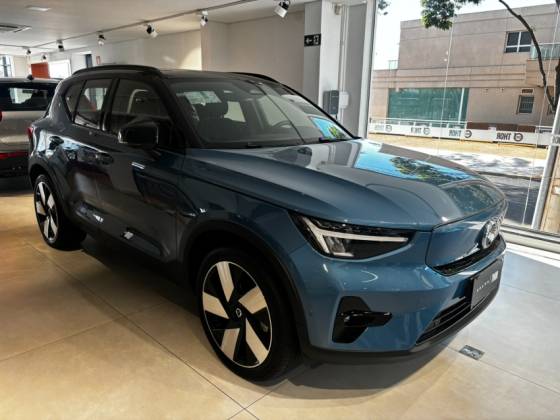 VOLVO XC40 P8 RECHARGE TWIN ELECTRIC ULTIMATE AWD