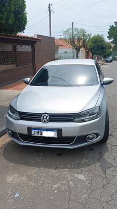 VOLKSWAGEN JETTA 2.0 COMFORTLINE FLEX 4P TIPTRONIC