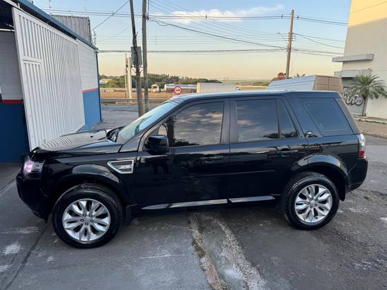 LAND ROVER FREELANDER 2 2.2 SE SD4 16V TURBO DIESEL 4P AUTOMÁTICO