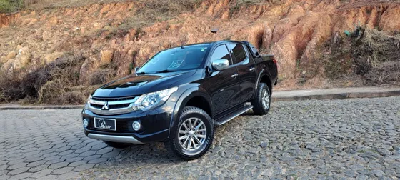 MITSUBISHI L200 TRITON 2.4 16V TURBO DIESEL SPORT HPE-S CD 4P 4X4 AUTOMÁTICO