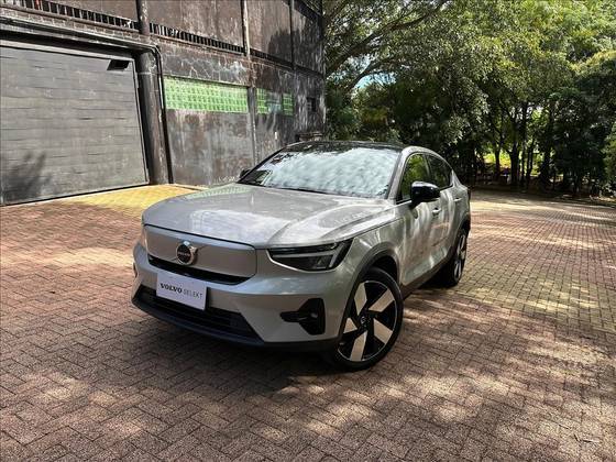 VOLVO C40 P8 RECHARGE TWIN ELECTRIC ULTIMATE AWD