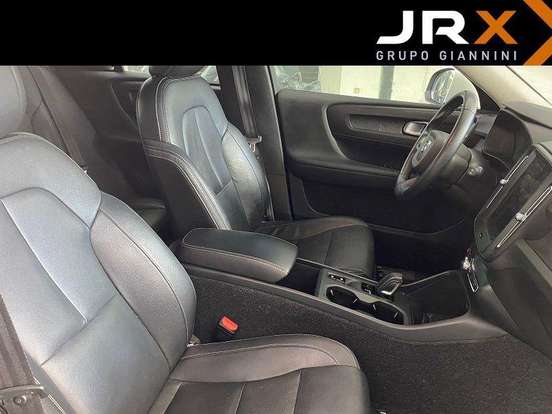 VOLVO-XC40-2.0 T4 GASOLINA GEARTRONIC VOLVO-XC40-2018