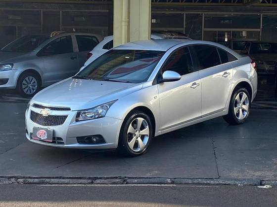 CHEVROLET CRUZE 1.8 LT 16V FLEX 4P MANUAL