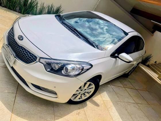 KIA CERATO 1.6 SX 16V FLEX 4P AUTOMÁTICO