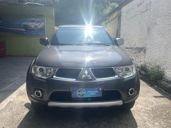 MITSUBISHI L200 TRITON 3.5 HPE 4X4 CD V6 24V FLEX 4P AUTOMÁTICO