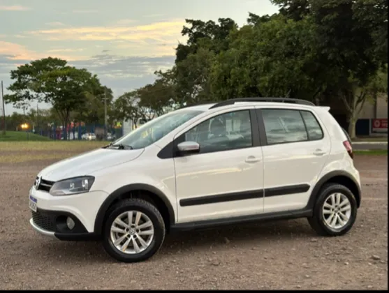 VOLKSWAGEN CROSSFOX 1.6 MI FLEX 8V 4P MANUAL