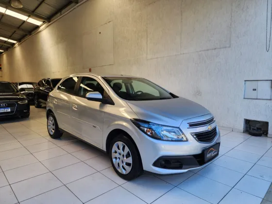 CHEVROLET ONIX 1.4 MPFI LT 8V FLEX 4P MANUAL