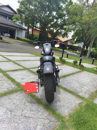 HARLEY-DAVIDSON-SPORTSTER IRON 883-2011