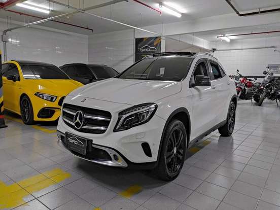 MERCEDES-BENZ-GLA 200-1.6 CGI ENDURO 16V TURBO FLEX 4P AUTOMÁTICO MERCEDES-BENZ-GLA 200-2015