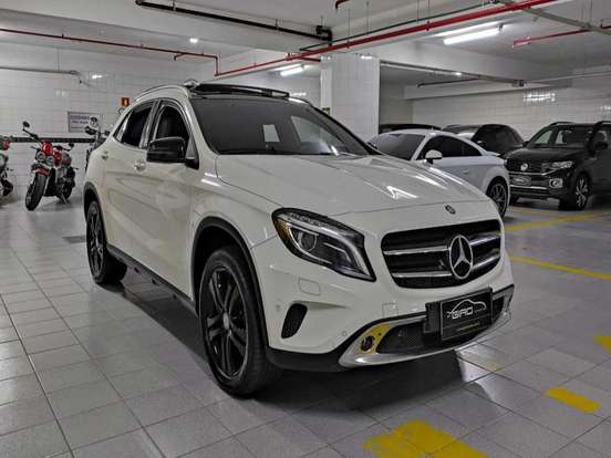 MERCEDES-BENZ-GLA 200-1.6 CGI ENDURO 16V TURBO FLEX 4P AUTOMÁTICO MERCEDES-BENZ-GLA 200-2015