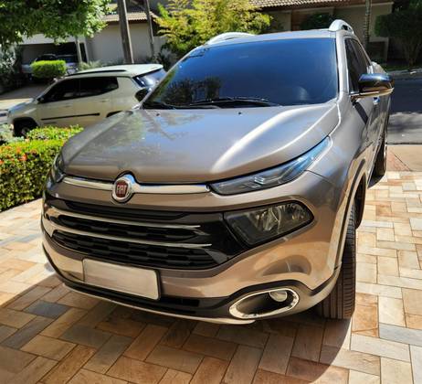 FIAT TORO 2.0 16V TURBO DIESEL VOLCANO 4WD AT9