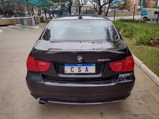 BMW-320i-2.0 16V GASOLINA 4P AUTOMÁTICO BMW-320i-2009