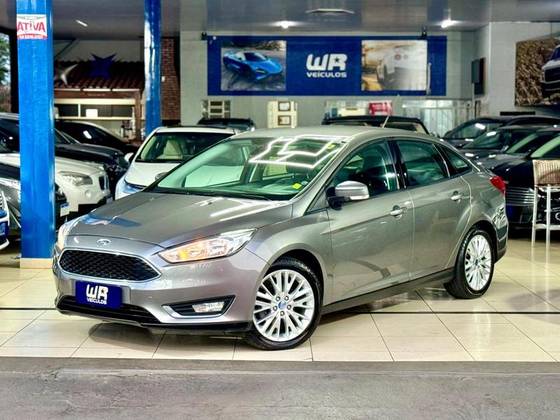 FORD FOCUS 2.0 SE 16V FLEX 4P POWERSHIFT