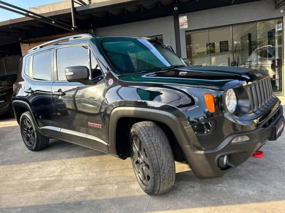 JEEP RENEGADE 2.0 16V TURBO DIESEL TRAILHAWK 4P 4X4 AUTOMÁTICO