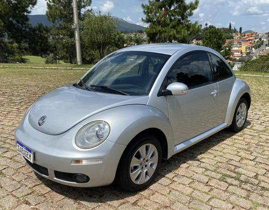 VOLKSWAGEN NEW BEETLE 2.0 MI 8V GASOLINA 2P AUTOMÁTICO