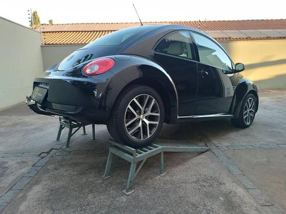 VOLKSWAGEN NEW BEETLE 2.0 MI 8V GASOLINA 2P MANUAL