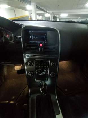 VOLVO-XC60-2013
