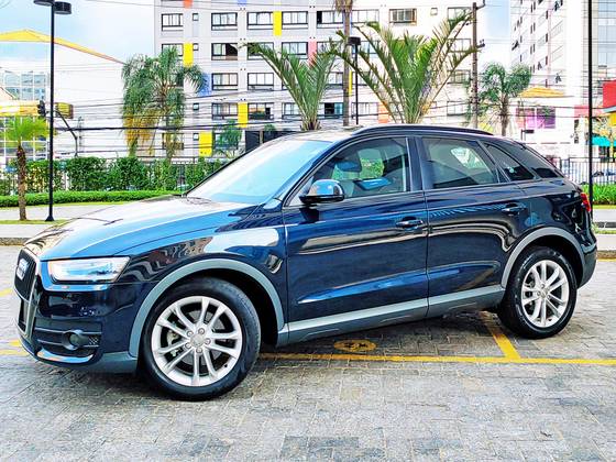 AUDI Q3 2.0 TFSI AMBIENTE QUATTRO 4P GASOLINA S TRONIC