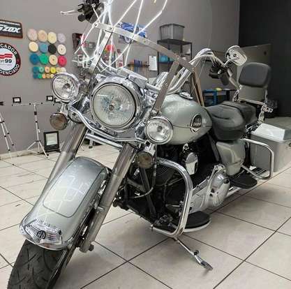 HARLEY-DAVIDSON-ROAD KING CLASSIC-2010