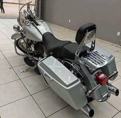 HARLEY-DAVIDSON-ROAD KING CLASSIC-2010