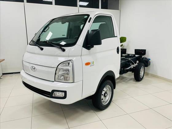 HYUNDAI HR 2.5 TURBO DIESEL CS 4WD MANUAL