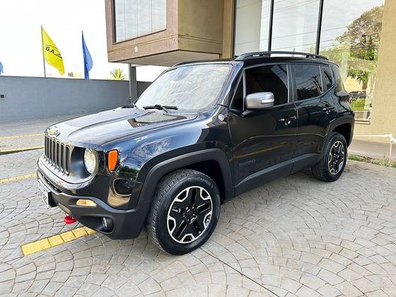 JEEP RENEGADE 2.0 16V TURBO DIESEL TRAILHAWK 4P 4X4 AUTOMÁTICO