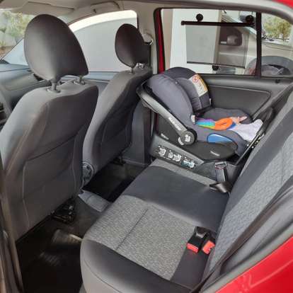 VOLKSWAGEN-FOX-2014