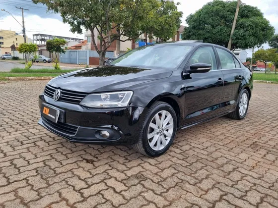 VOLKSWAGEN JETTA 2.0 TSI HIGHLINE 211CV GASOLINA 4P TIPTRONIC