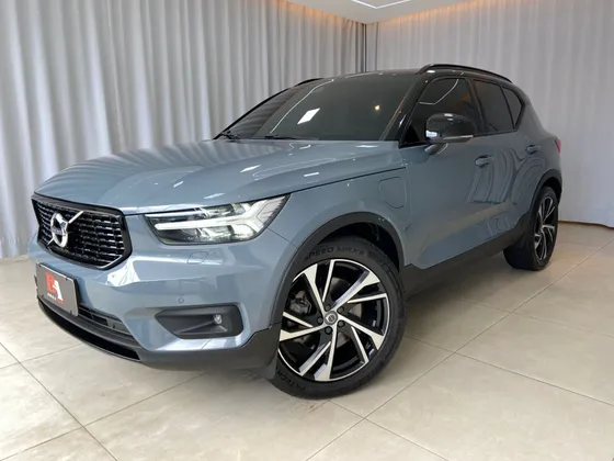 VOLVO XC40 1.5 T5 RECHARGE R-DESIGN GEARTRONIC