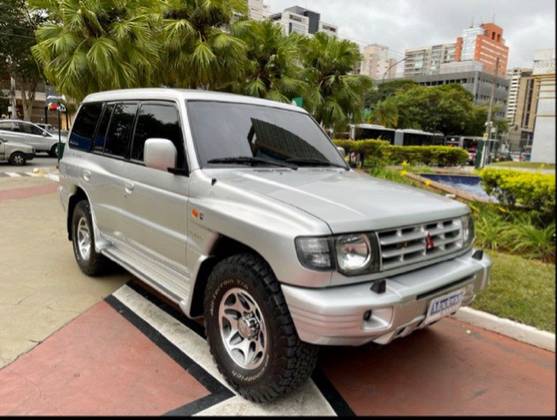 MITSUBISHI PAJERO FULL 3.5 GLS-B 4X4 V6 24V GASOLINA 4P AUTOMÁTICO