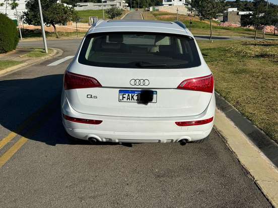AUDI-Q5-2.0 TFSI ATTRACTION 16V 211CV GASOLINA 4P AUTOMÁTICO AUDI-Q5-2011