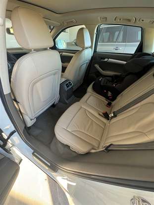 AUDI-Q5-2011