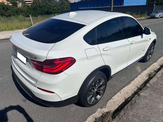 BMW-X4-2016