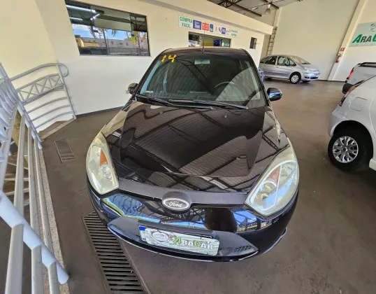 FORD FIESTA 1.6 ROCAM SE 8V FLEX 4P MANUAL