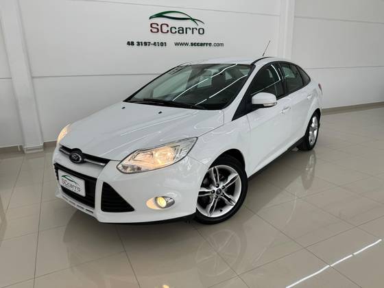 FORD FOCUS 2.0 SE SEDAN 16V FLEX 4P AUTOMÁTICO