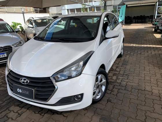 HYUNDAI HB20 1.6 COMFORT PLUS 16V FLEX 4P AUTOMÁTICO