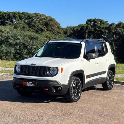 JEEP RENEGADE 2.0 16V TURBO DIESEL TRAILHAWK 4P 4X4 AUTOMÁTICO