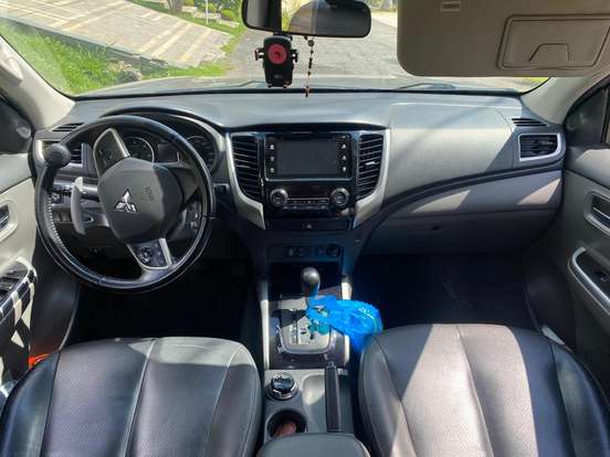 MITSUBISHI-L200 TRITON-2017