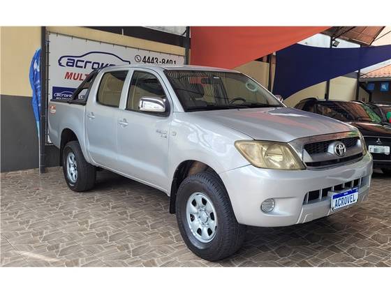 TOYOTA HILUX 2.5 STD 4X4 CD 16V TURBO DIESEL 4P MANUAL