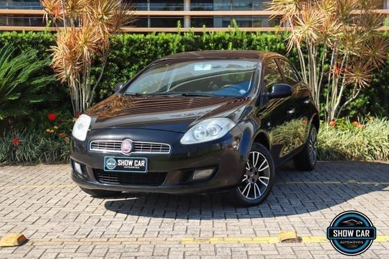 FIAT BRAVO 1.8 ESSENCE 16V FLEX 4P AUTOMATIZADO