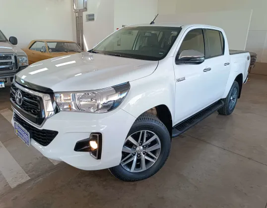 TOYOTA HILUX 2.8 SRV 4X4 CD 16V DIESEL 4P AUTOMÁTICO