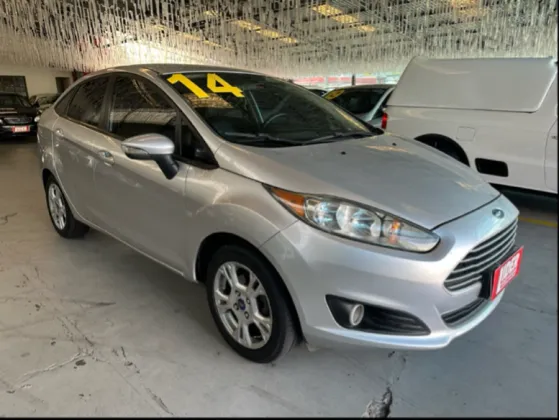 FORD FIESTA 1.6 SE SEDAN 16V FLEX 4P POWERSHIFT